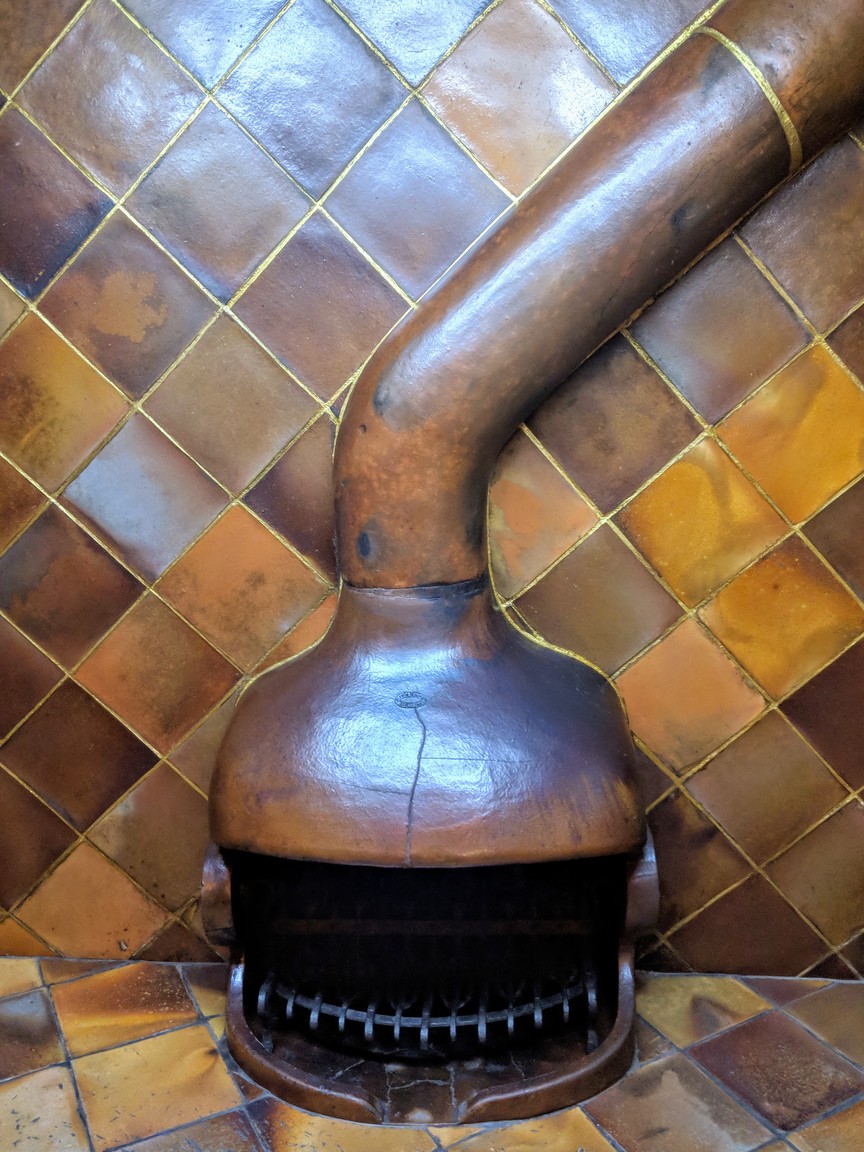 Cute little fireplace in Casa Batlló