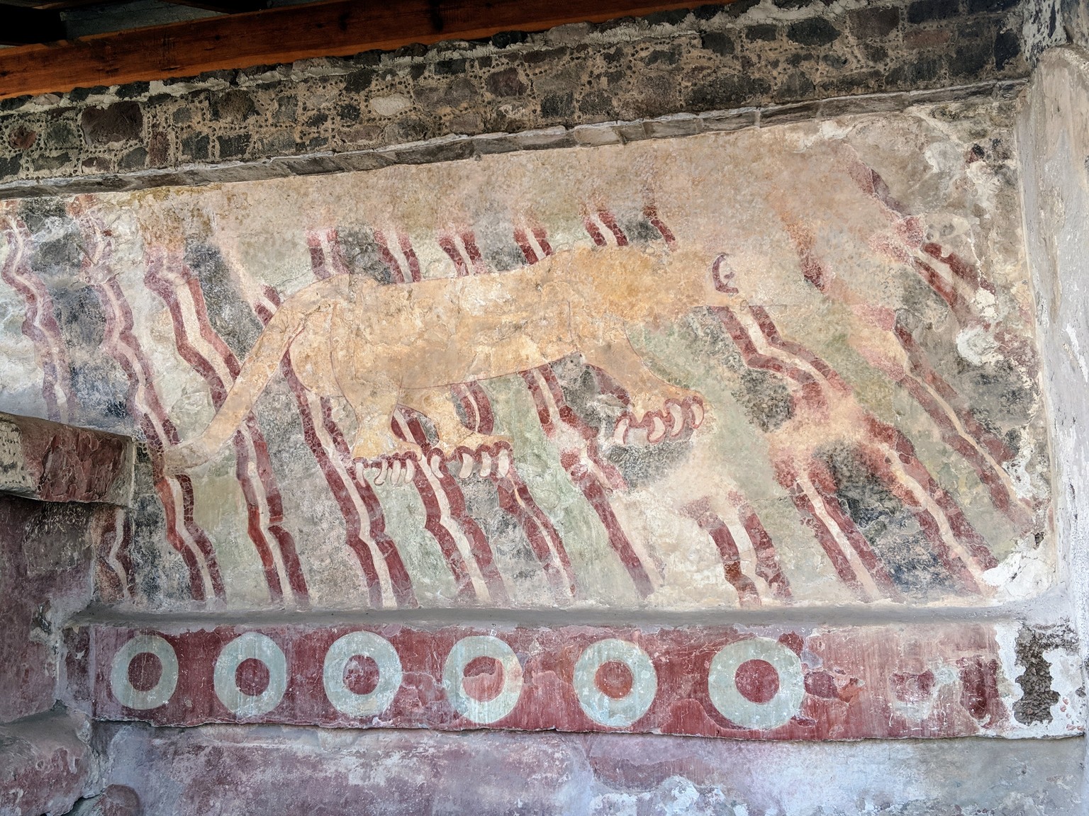One of the better preserved frescos, showing a jaguar.