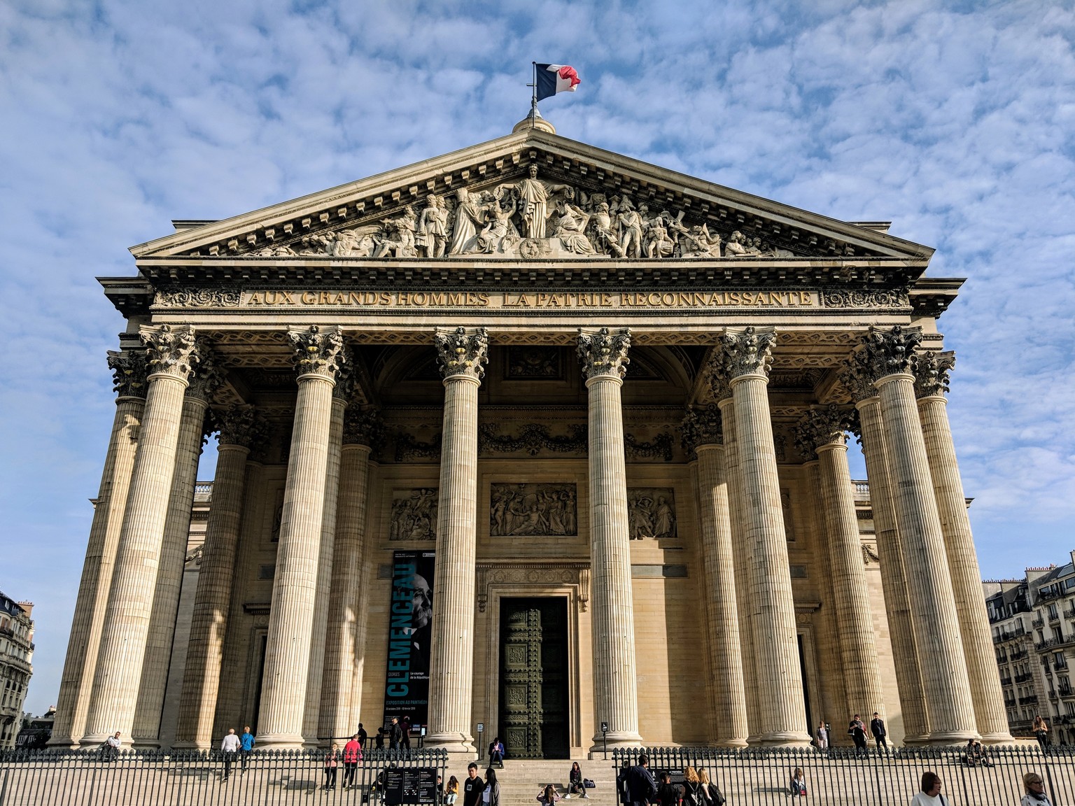 The Panthéon, not to be confused with the one in Rome.